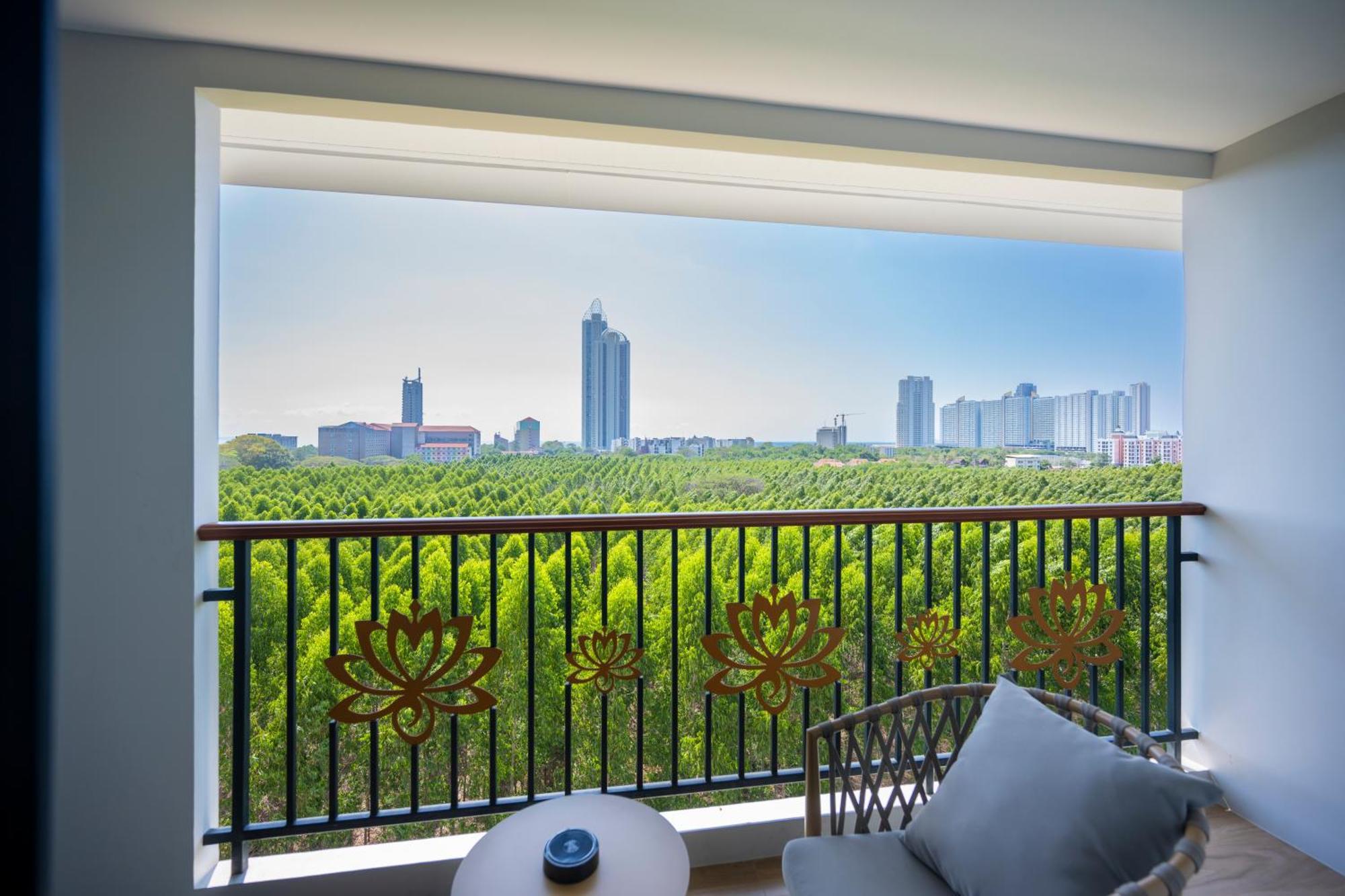 Wyndham Jomtien Pattaya Hotel На Джомтиен Екстериор снимка